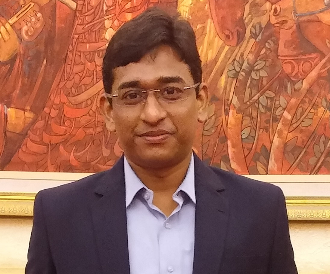 Mr Nayab Siddiqui